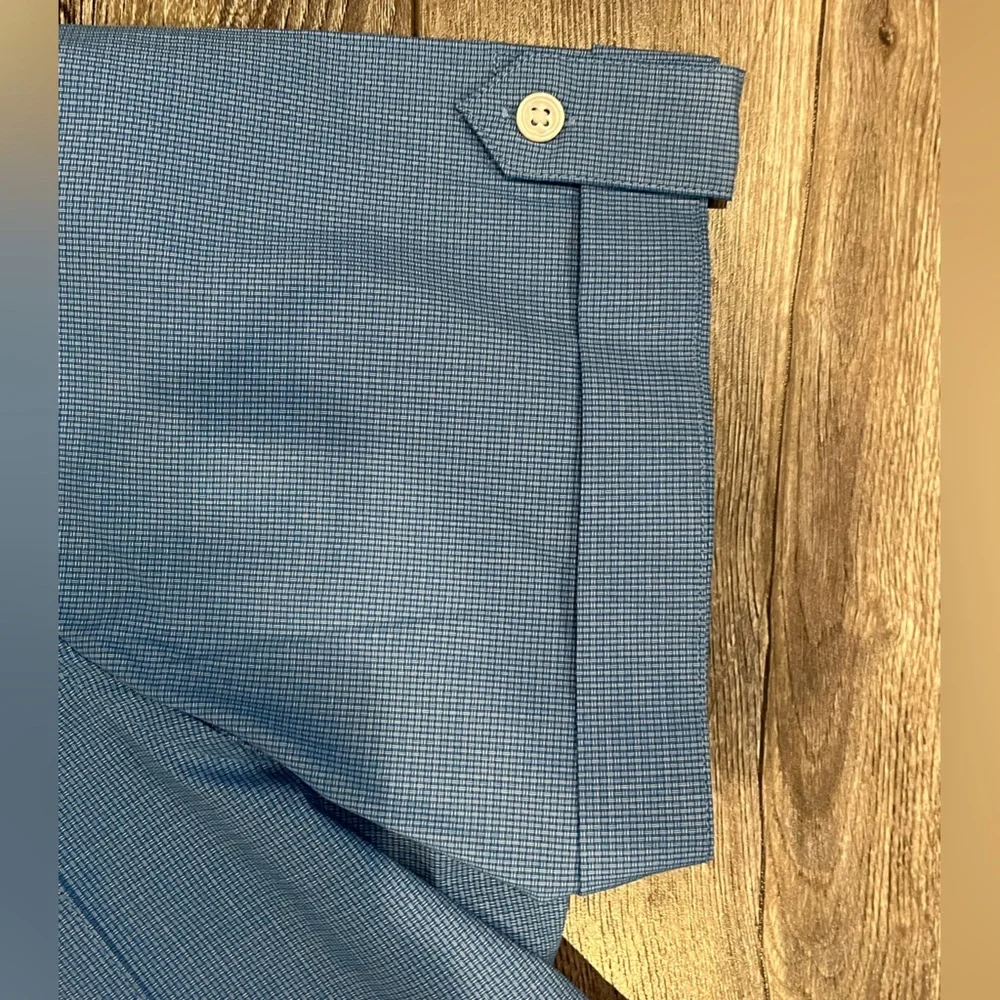 men’s button up - Picture 4 of 5